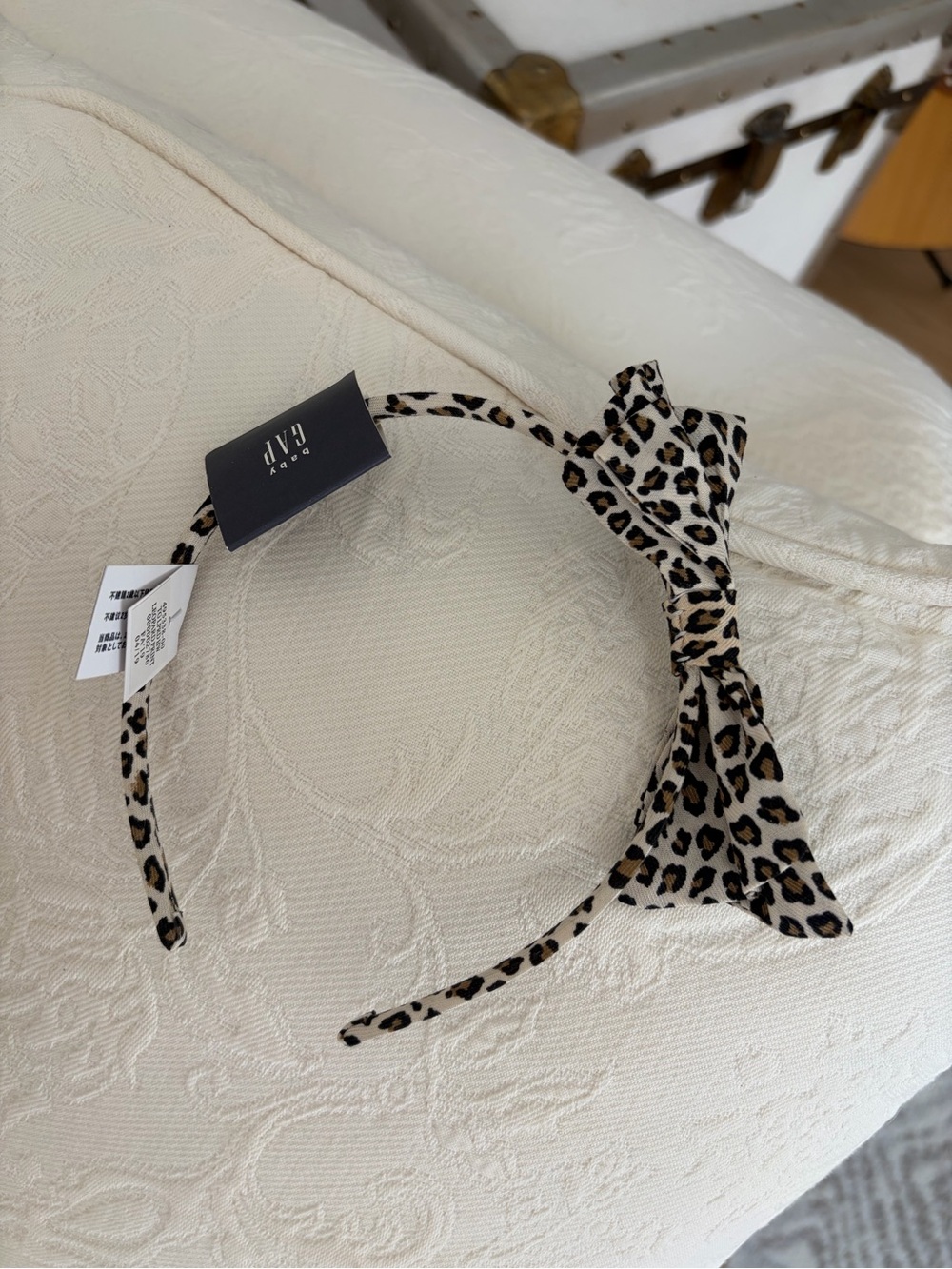 Baby GAP Leopard Print Bow Headband in tan, black, brown. New with tags.